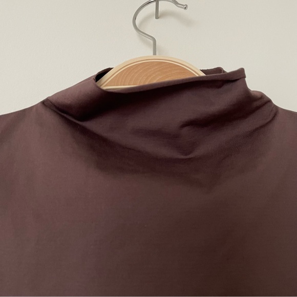 NEW SKIMS Essential Mock Neck Sleeveless Bodysuit In Smokey Quartz 4X/5X - Picture 7 of 11